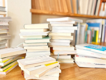 本棚を見直して、読書の秋を楽しもう♪
